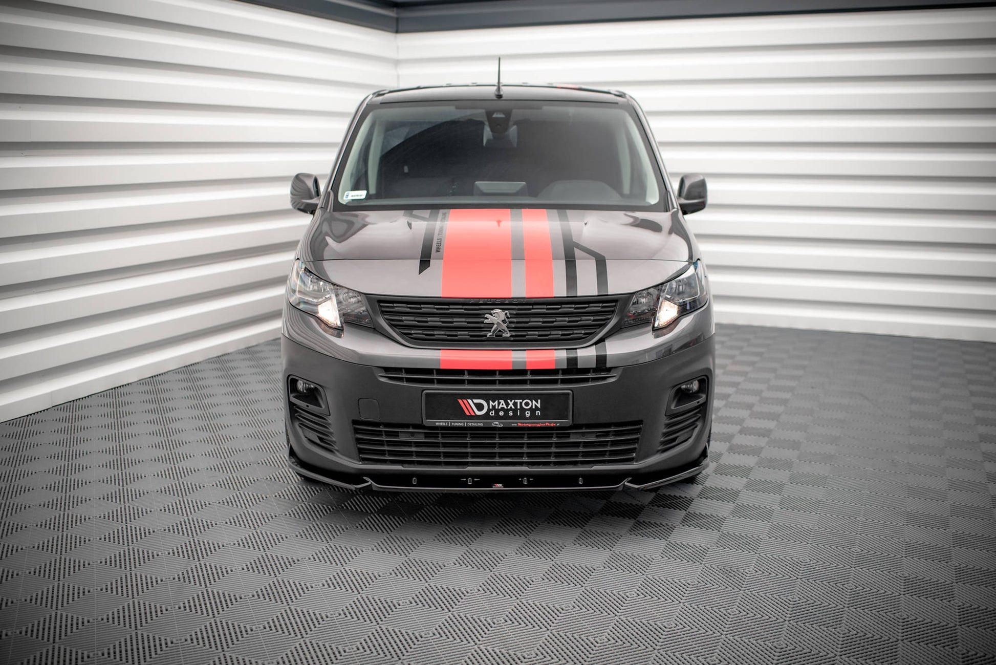 Front Ansatz für Peugeot Partner Mk3 schwarz matt