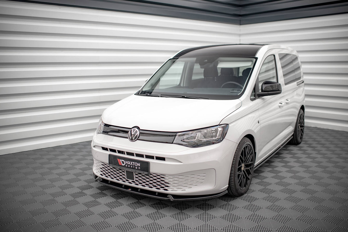Front Ansatz V.2 für Volkswagen Caddy Mk5 Carbon Look
