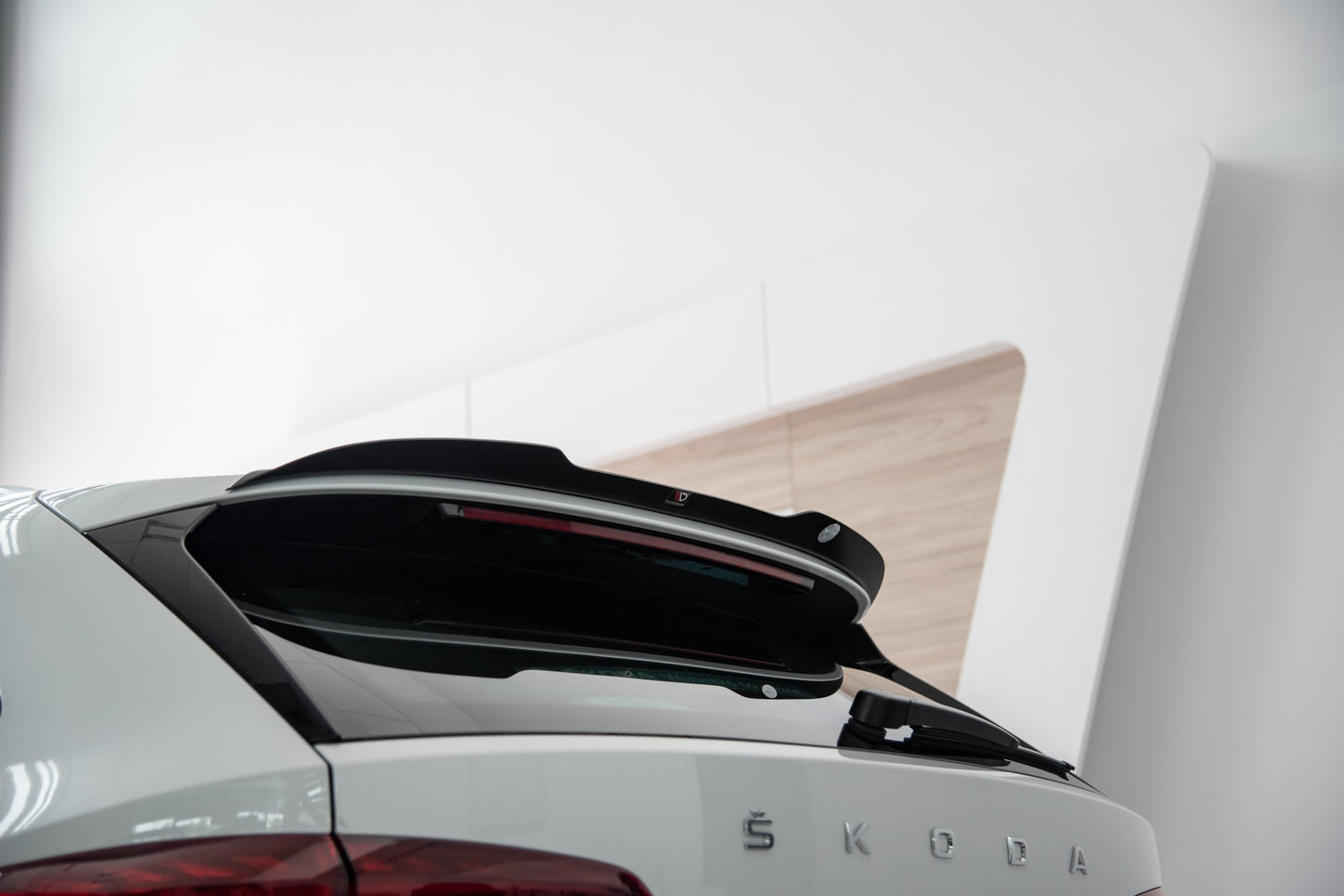 Spoiler CAP für Skoda Octavia Standard / RS Mk4 Combi schwarz matt