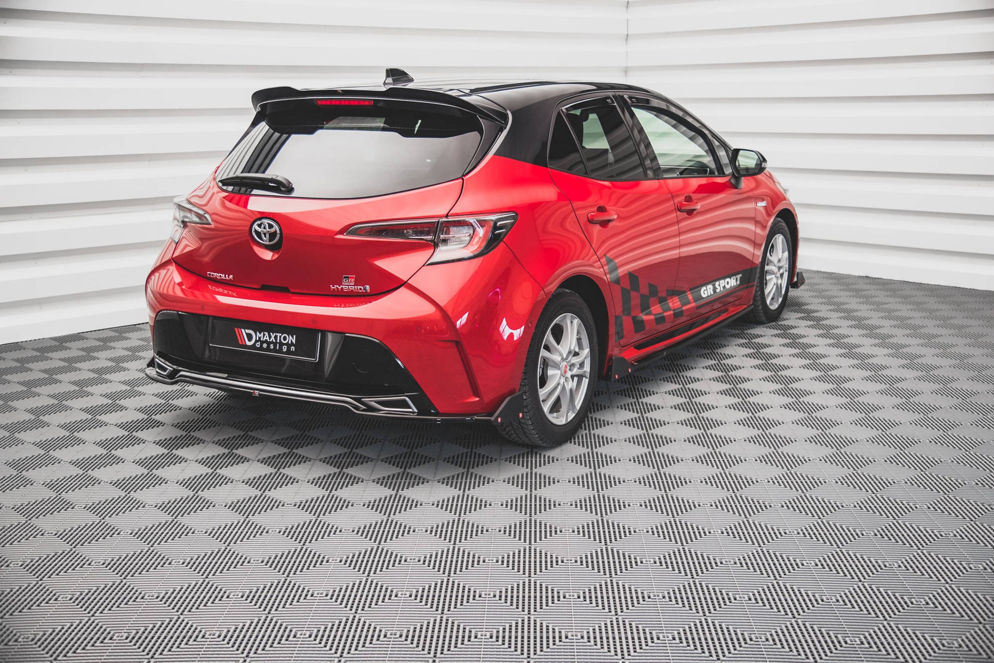 Mittlerer Diffusor Heck Ansatz +Flaps für  Toyota Corolla GR Sport Hatchback XII