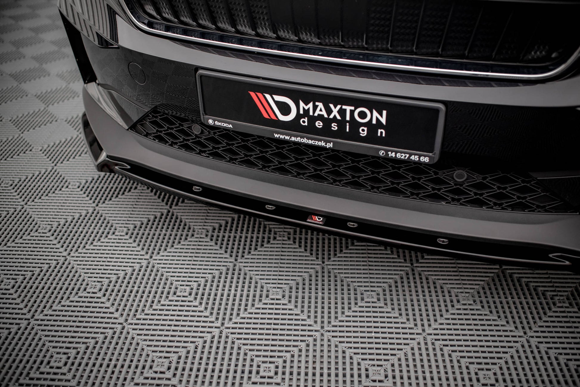 Front Ansatz V.2 für Skoda Enyaq iV Carbon Look
