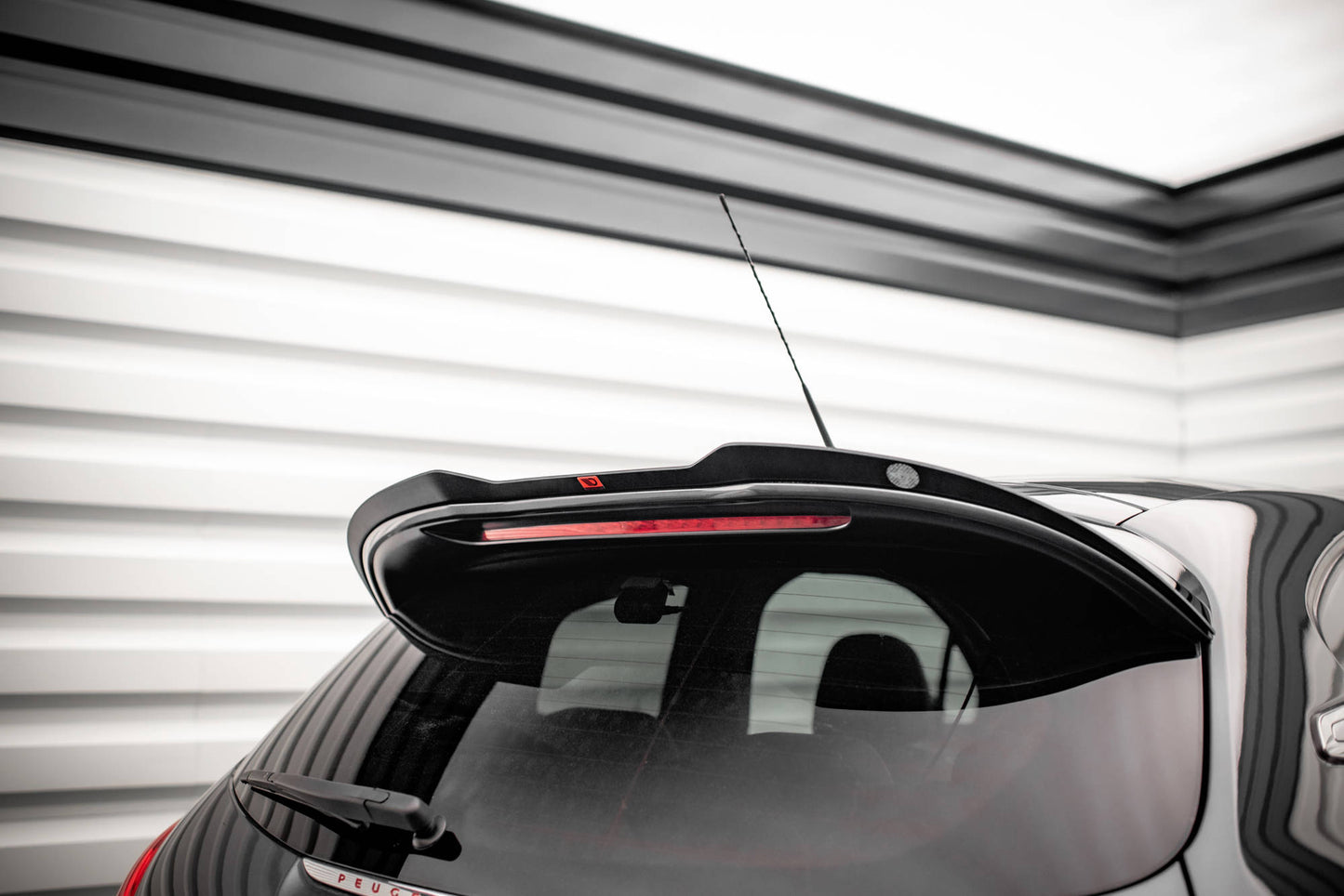 Spoiler CAP für Peugeot 208 GTi Mk1 schwarz Hochglanz