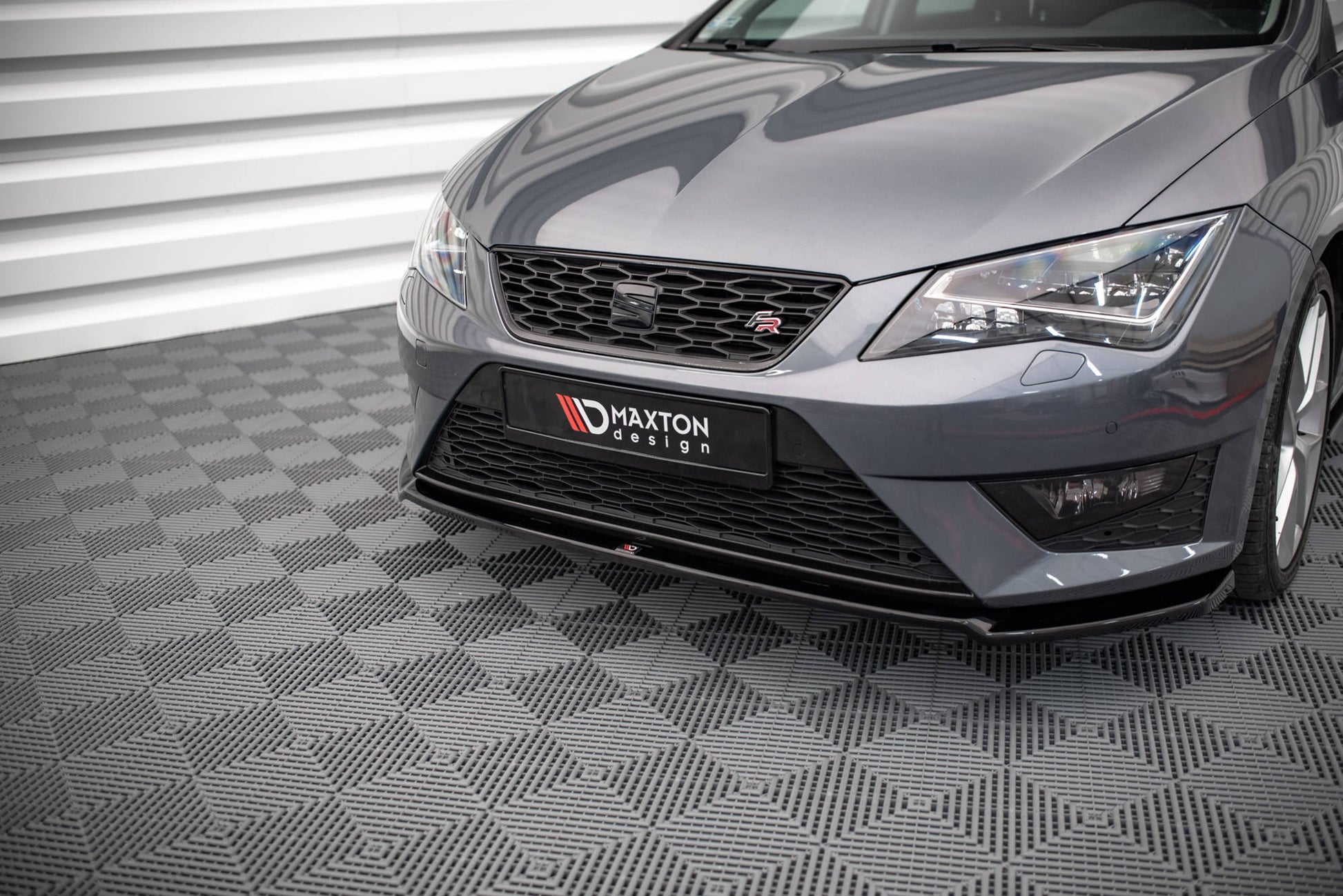Front Ansatz V.2 für Seat Leon FR / Cupra Mk3 Carbon Look
