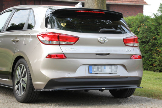 Spoiler CAP für HYUNDAI I30 MK3 HATCHBACK schwarz Hochglanz