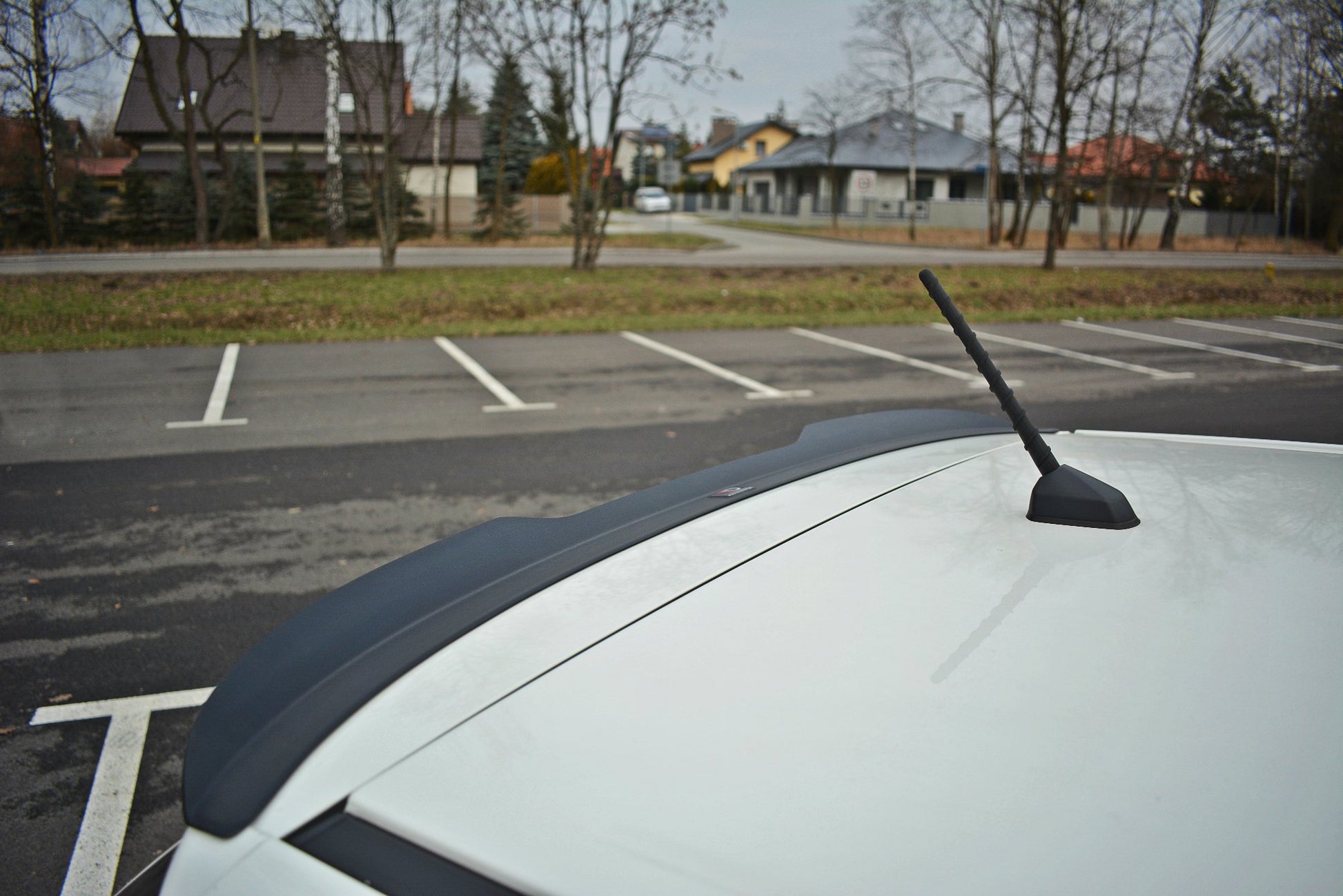 Spoiler CAP für SSANGYONG TIVOLI schwarz matt