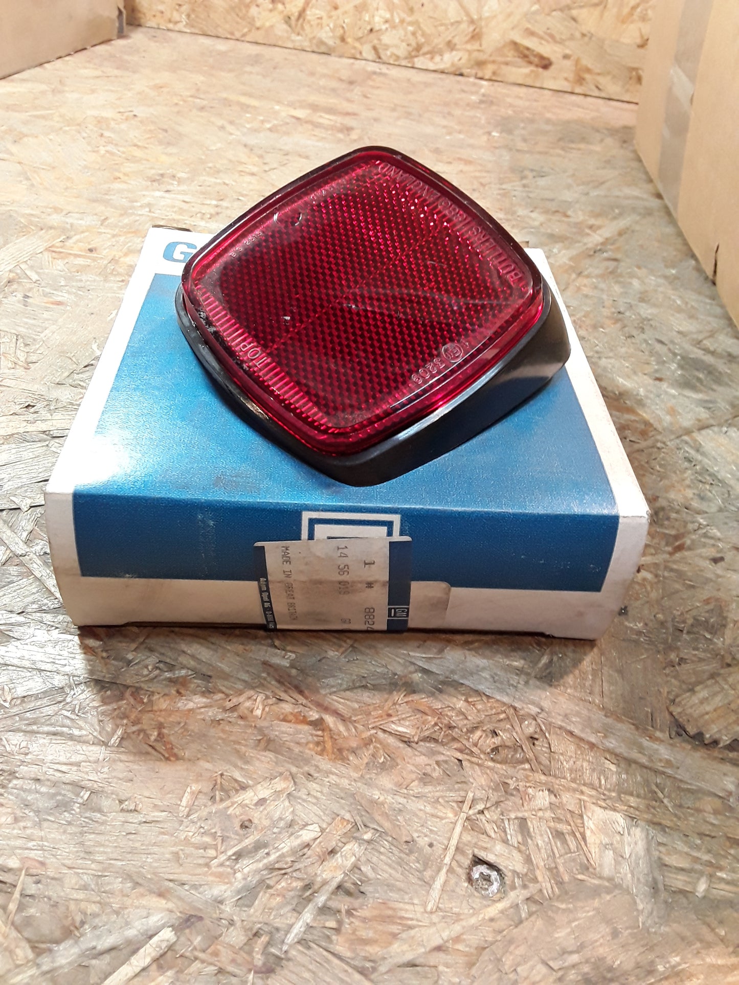 Original GM Opel Rückleuchte hinten rechts  8824838 Bedford Blitz
