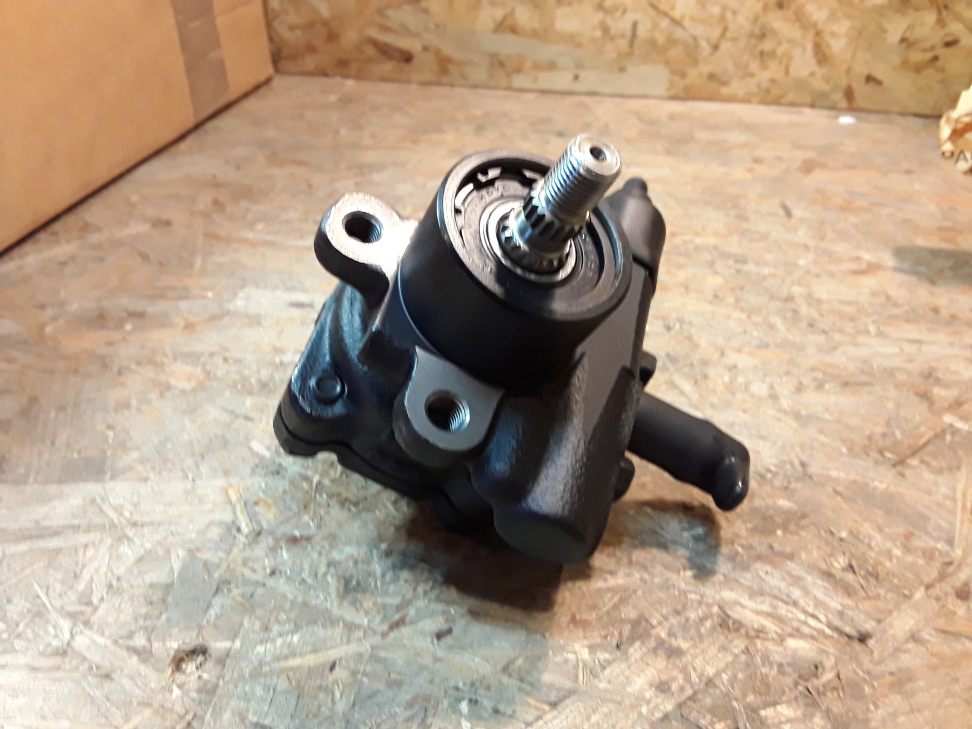 Original GM Opel Pumpe Servolenkung (ersetzt in 5948059) 97084950   93175597 Campo