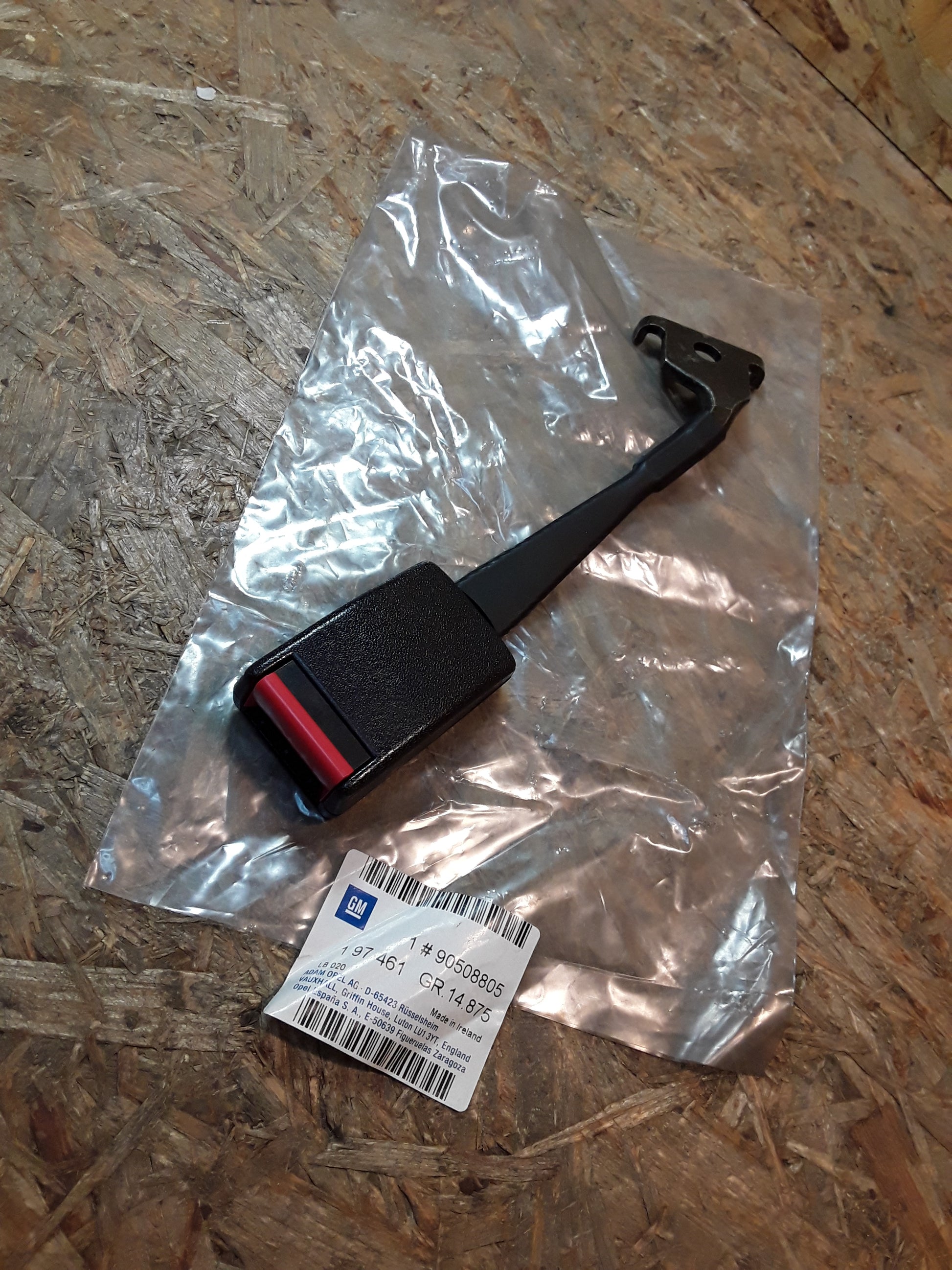 Original GM Opel Schloss Sicherheitsgurt links ohne Straffer  90508805 Vectra B