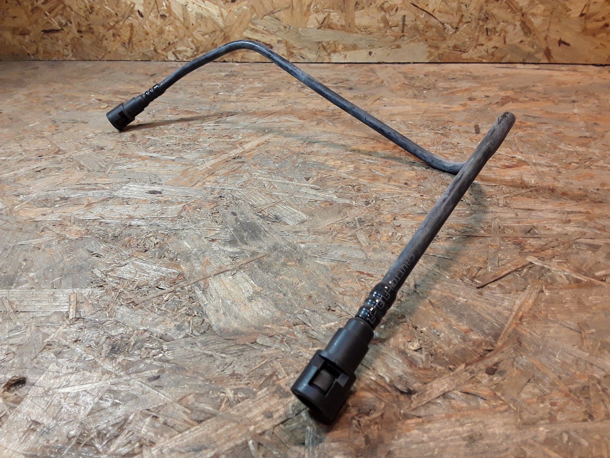 Original GM Opel Leitung Kraftstoffrücklauf hinten 9129789 Corsa C
