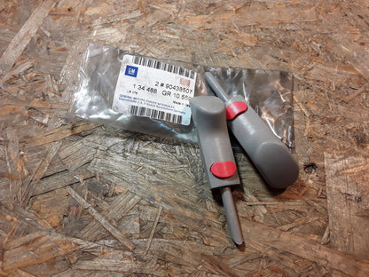 Original GM Opel Knopf Sicherungsstange Türschloss grau Farbcode: 151, 251, 651 ,851  90438507 Omega B