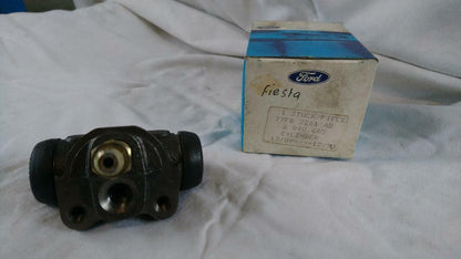 Ford Fiesta Radbremszylinder hinten neu original