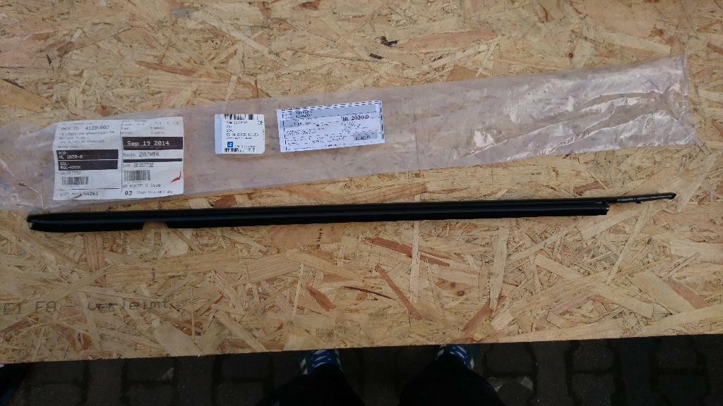 Opel Corsa C Scheibendichtung hinten rechts neu original GM