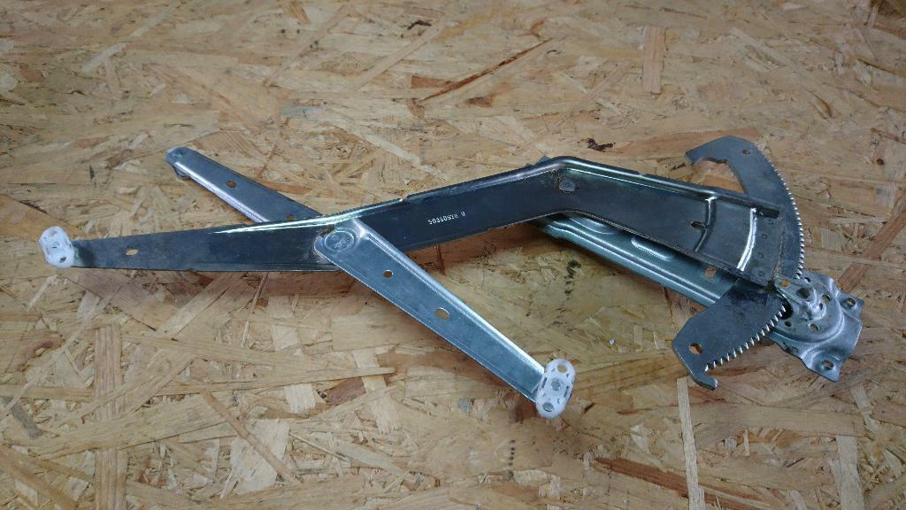 Astra f Fensterheber vorne rechts manuell neu original GM