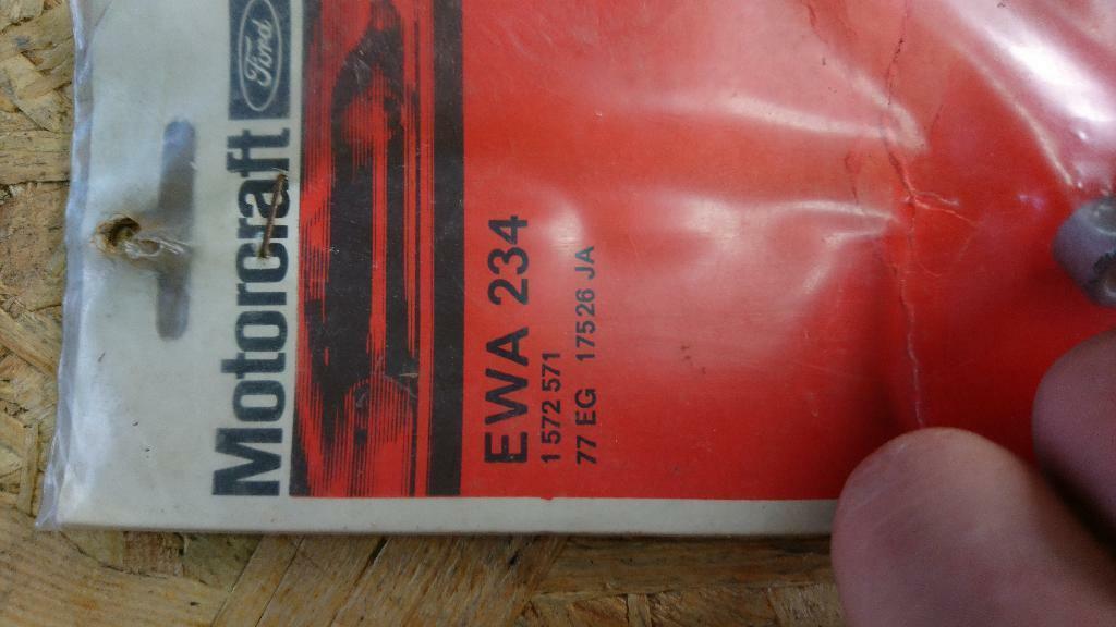 Ford Fiesta MK1 Scheibenwischerarm neu original Motorcraft