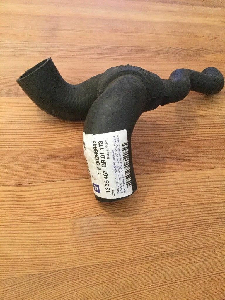 Original Opel Corsa A Auslass Kühlerschlauch NEU
