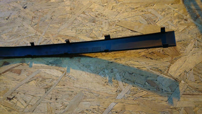BMW 528i e39 Zierleiste bumper vorne links neu original