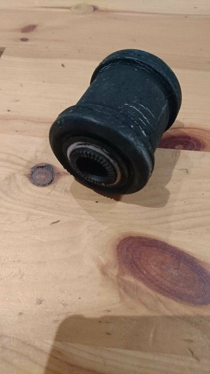 Kadett E Dämpfungsbuchse Lager neu original GM