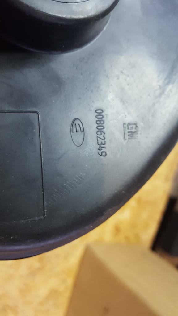 Corsa B Tigra A Spiegel Links neu original GM