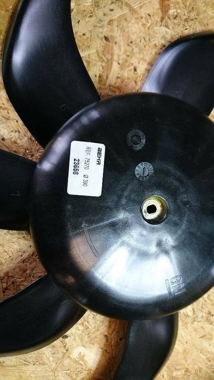 Corsa C Kühlerlüfter Lüfterrad neu original GM