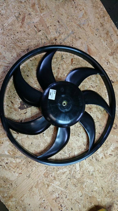 Corsa C Kühlerlüfter Lüfterrad neu original GM