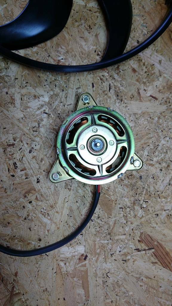 Corsa C Kühlerlüfter Lüfterrad neu original GM