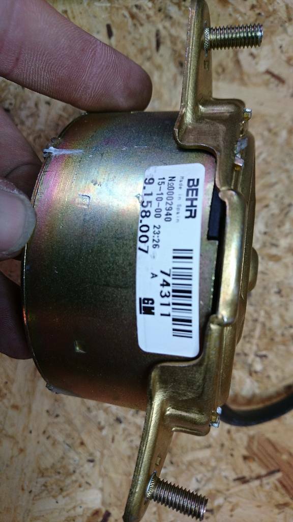 Corsa C Kühlerlüfter Lüfterrad neu original GM