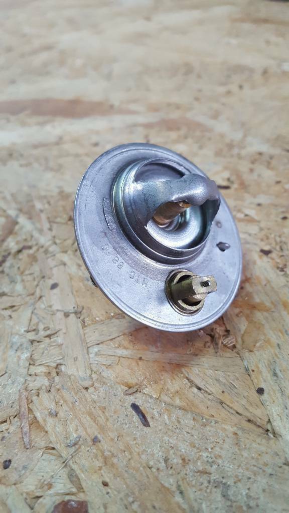 Opel Vectra A Corsa B Kadett E Thermostat