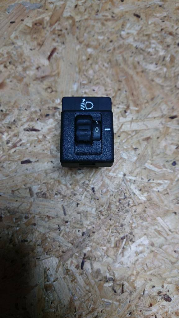 Original GM Senator B Omega A Schalter Leuchtweitenregulierung Neu