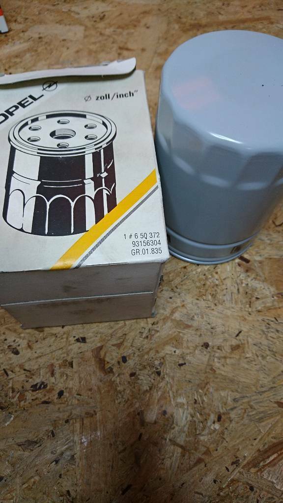 Opel Omega Rekord Senator Ölfilter NEU original GM 650372