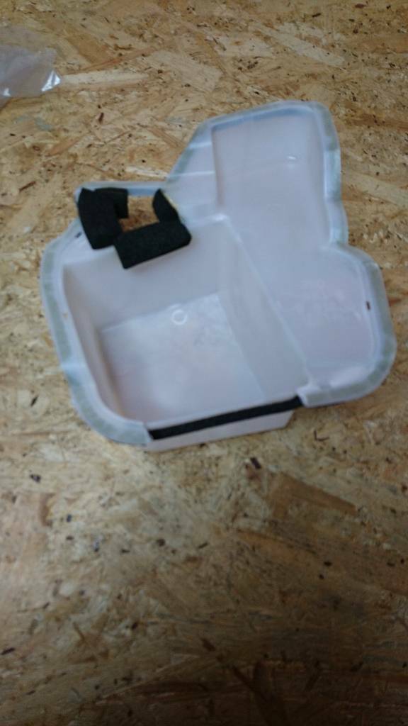Opel Monterey Gurt Staubschutz links neu original GM