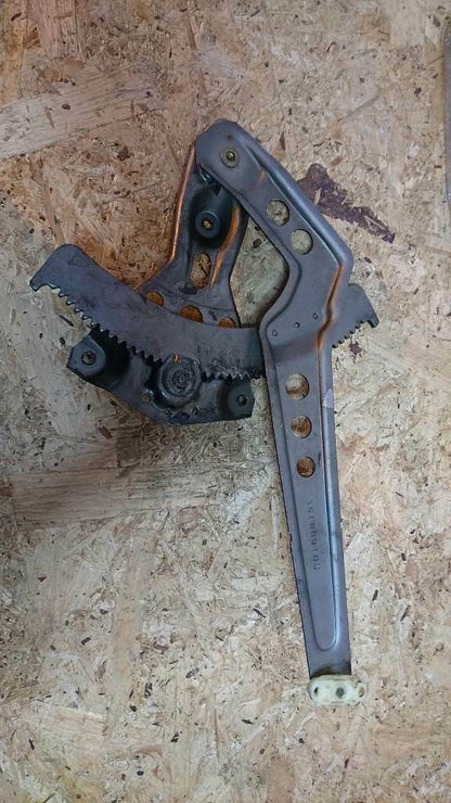 Ascona c Fensterheber hinten links neu original gm