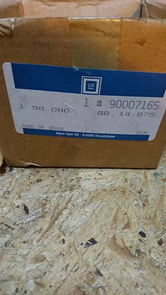 Kadett E Sicherheitsgurt hinten neu original GM