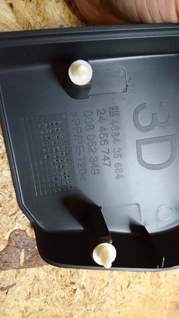 Corsa C Spiegeldreieck vorne links neu original GM