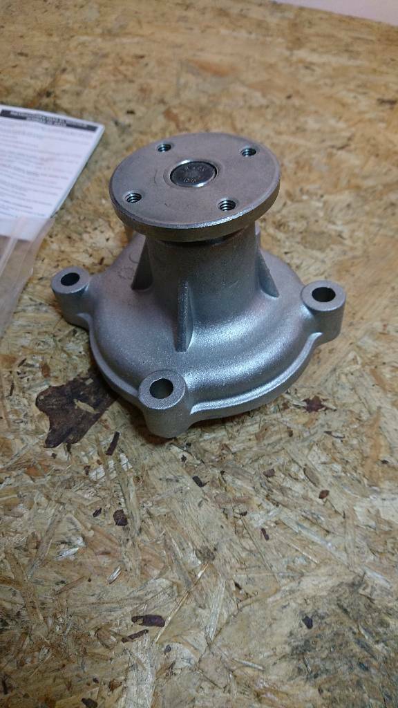 Opel Astra F Wasserpumpe neu original GM
