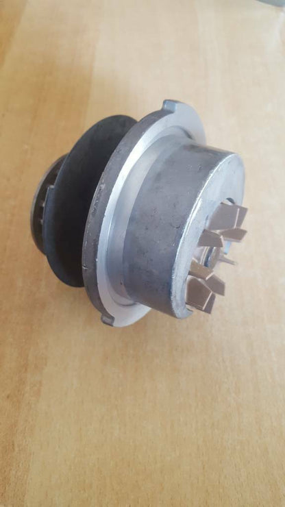 Opel Ascona C Corsa A Kadett E  Wasserpumpe neu original gm