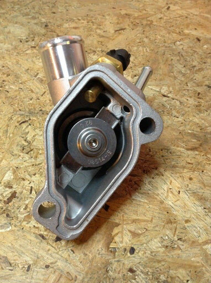 Opel Astra H Corsa C Tigra B Thermostat und Flansch neu Original