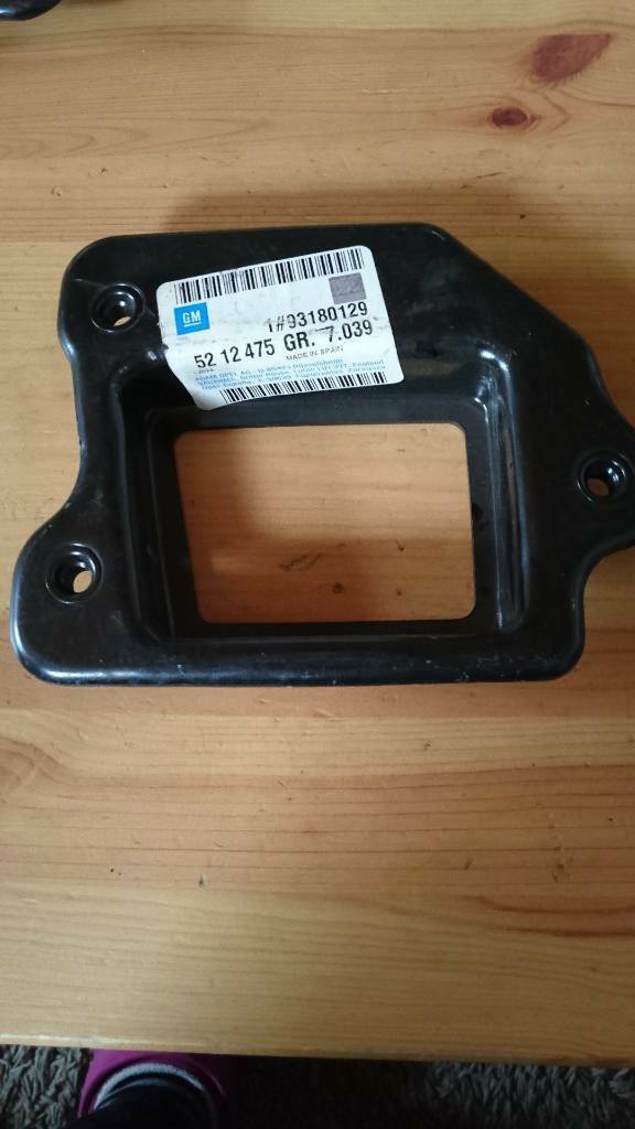 Meriva A Platte Halter Aufprallschutz links neu original GM