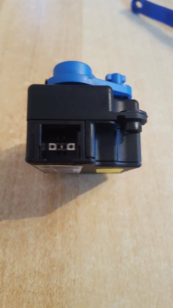 Opel Vectra C Signum Servomotor Luftklappe neu original GM