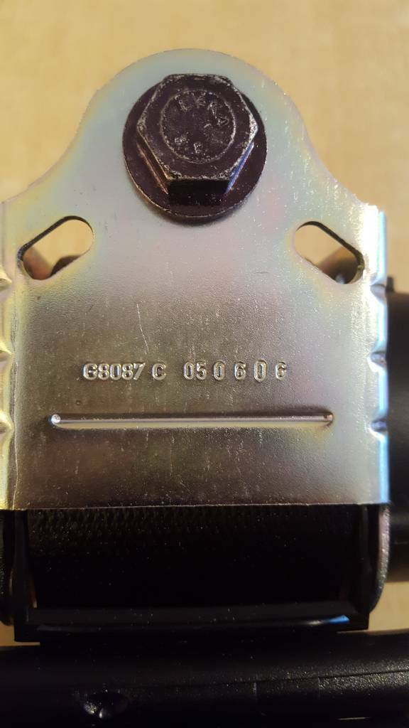 Opel Agila A Sicherheitsgurt hinten neu original gm