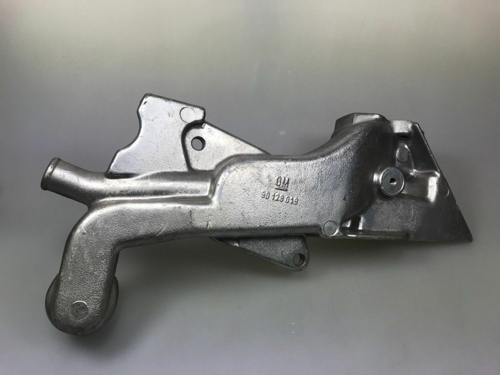 Opel Kadett E Thermostatgehäuse Neu Original GM