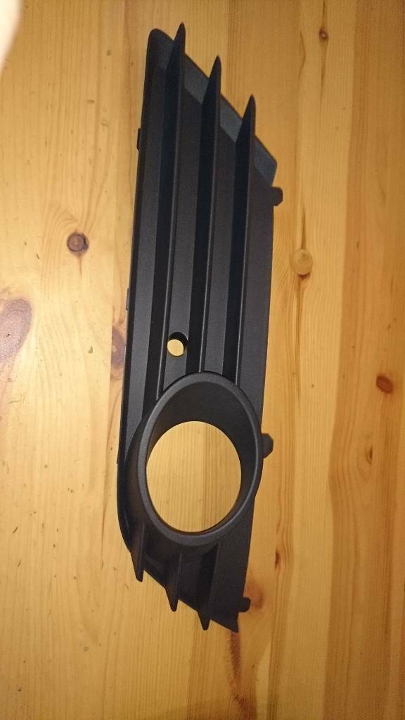 Astra H Nebelscheinwerfer Abdeckung Grill neu original GM