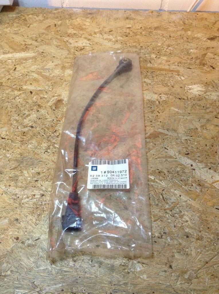 Opel Omega Vectra 2L 16V Klopfsensor neu Original GM