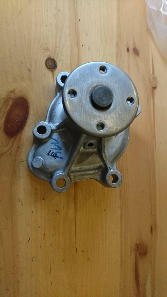 Corsa B Tigra Wasserpumpe Neu original