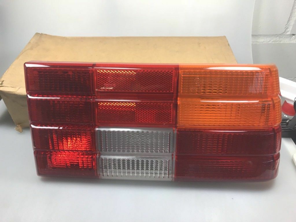 Original GM Opel Rückleuchte Rechts Ascona C 1 *NEU* 1223033