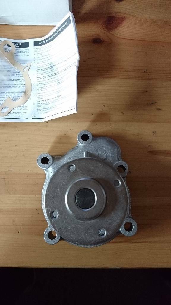 Astra F Corsa B Wasserpumpe neu original GM