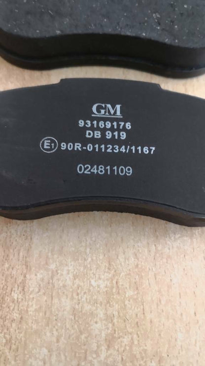 Opel Corsa D Bremsklötze neu original GM