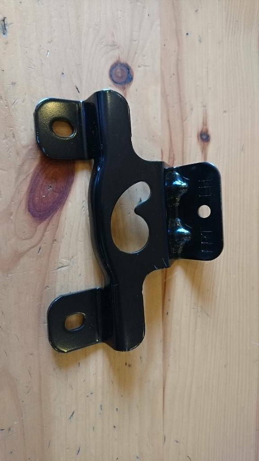 Opel Antara Laderaum Halter vorne links neu original gm 96662577