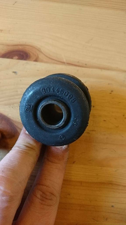Corsa B Tigra A Stabilager vorne neu original GM