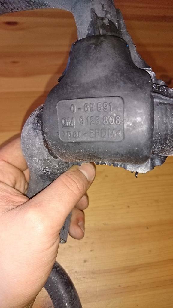 Corsa C Kühlerschlauch Kühlwasserschlauch neu original GM