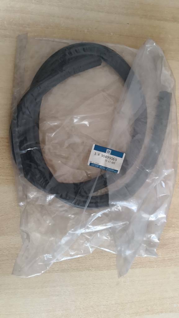 Opel Omega B Dichtung Kühlerverkleidung Neu Original GM